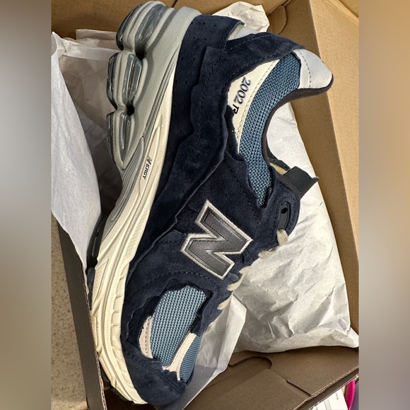 New Balance 2002R Protection Pack - Navy Blue - Picture 1 of 2